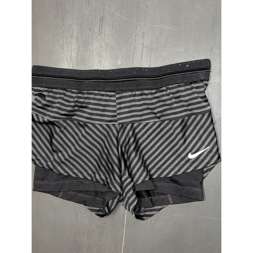 Nike Dri Fit Gray and White Striped Workout Shorts With Spandex built in Sz Med.